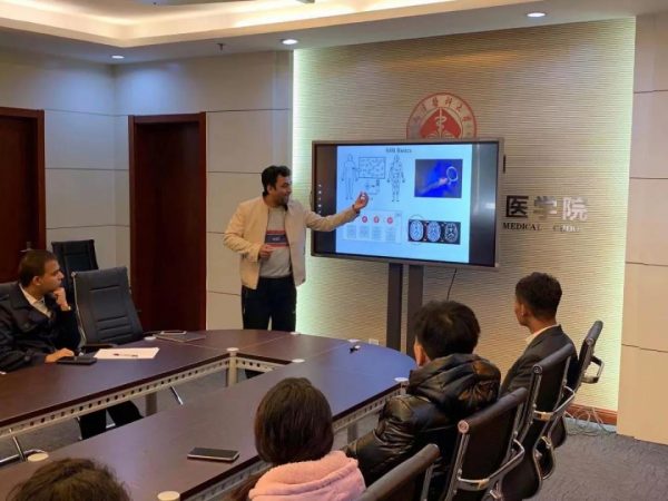 The Establishment of Independent Frontier Medical Knowledge Exchange Platform and Mechanism for International Students
